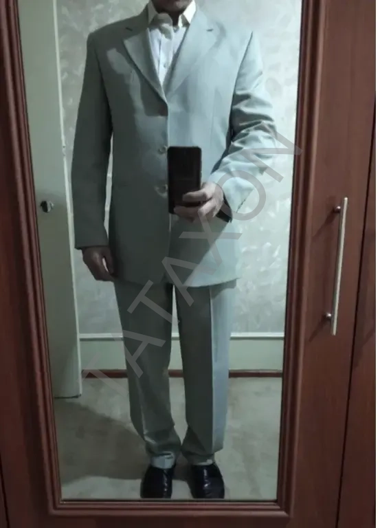 Продам мужской костюм 170000 размер 50-52.Фирма BARKLEY
