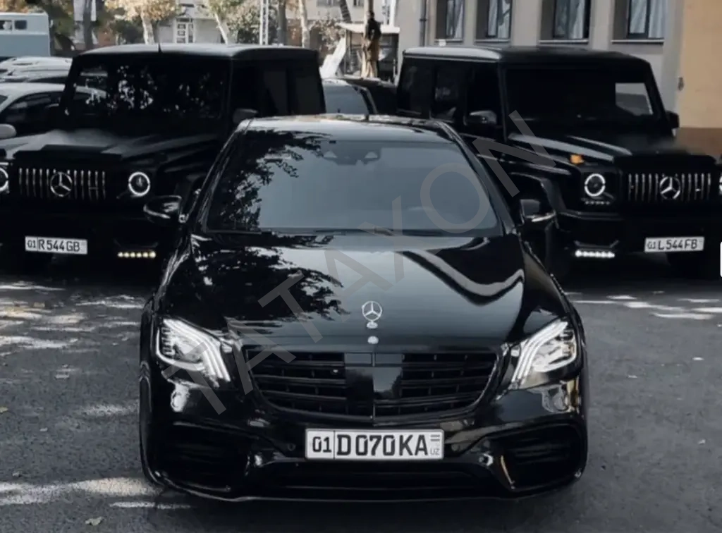 Gelik kartej:W222 W221 RollsRoys Toyota Prado Toyota 200 Vito Sprinter